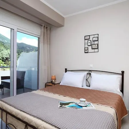 Ligero * Agios Christoforos (Lefkada)